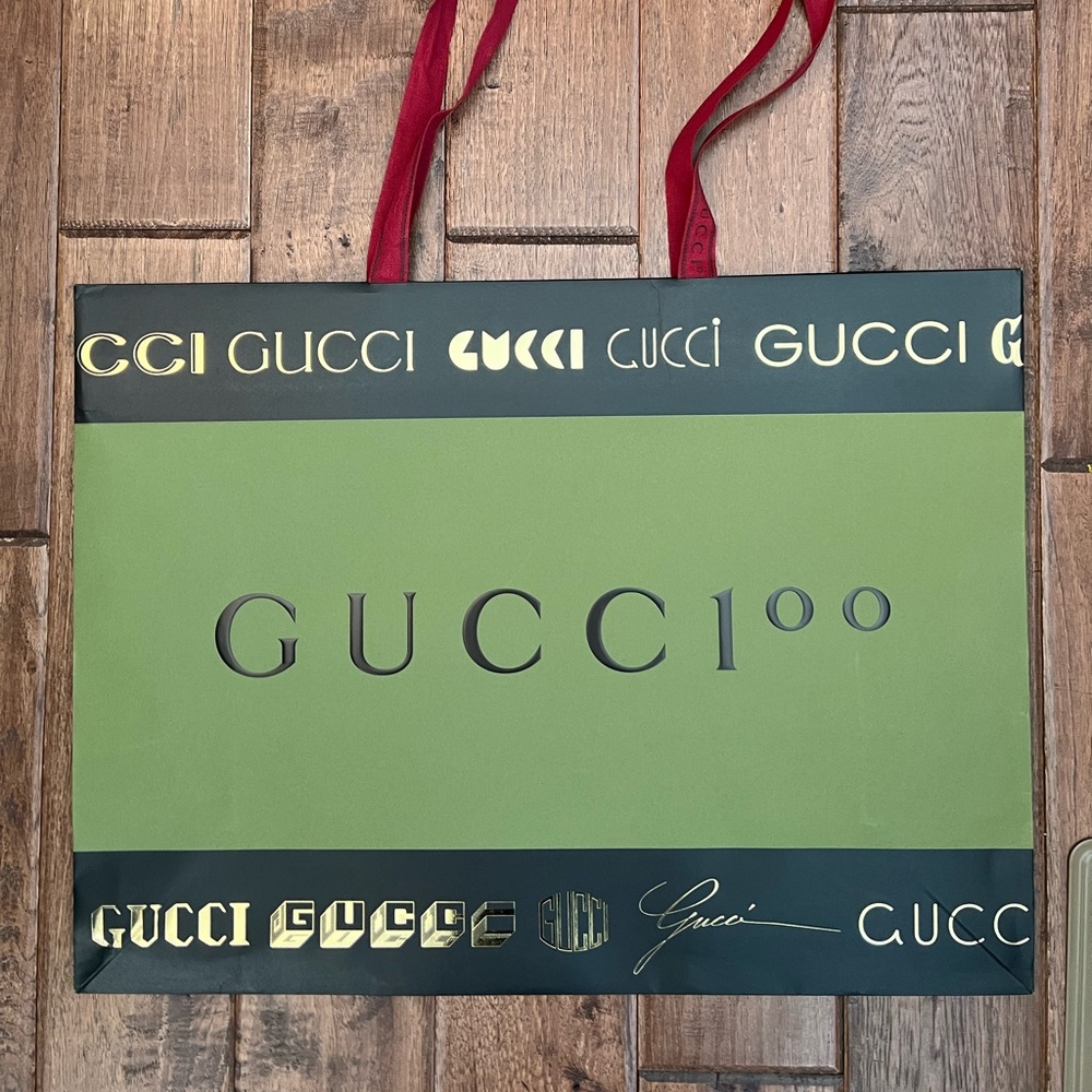 Gucci shopping bag